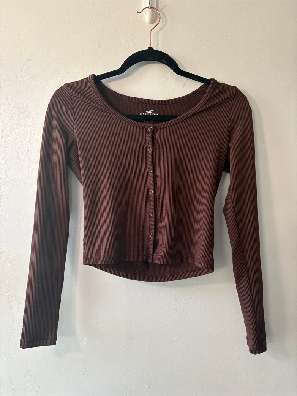 Hollister Baby Tee Front Long Sleeve Crop Top - Brown